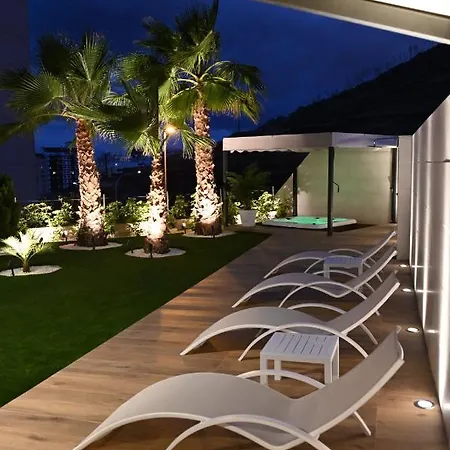 Apartmán The Royal Garden By Lucia De Su *