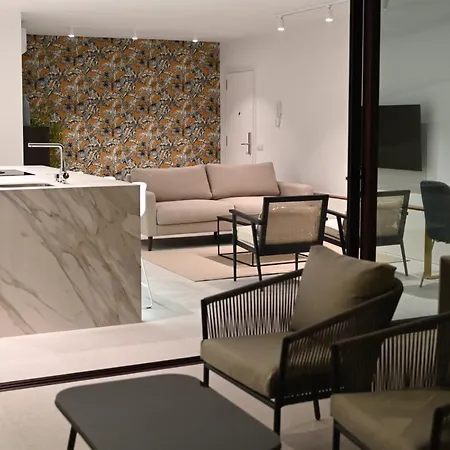 The Royal Garden By Lucia De Su Apartment *