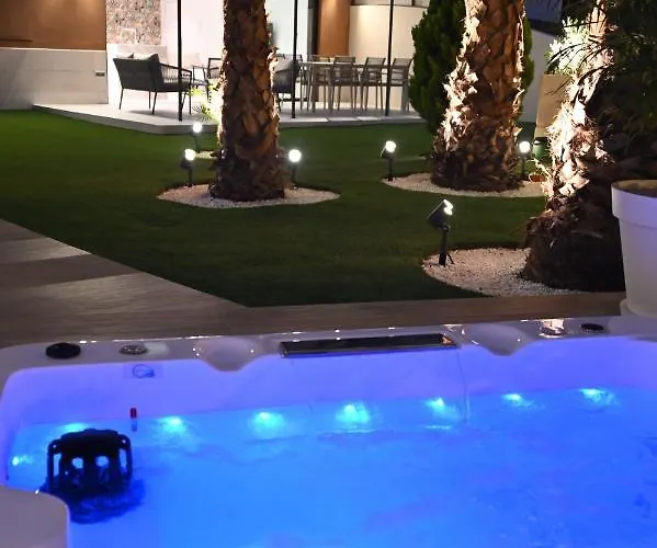 The Royal Garden By Lucia De Su Apartment *