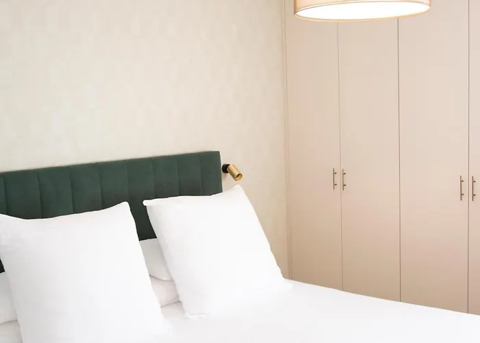 The Royal Garden By Lucia De Su Apartment